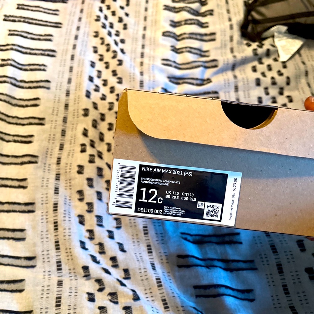 Nike Air Max Size is a 12c Brand New never been worn.